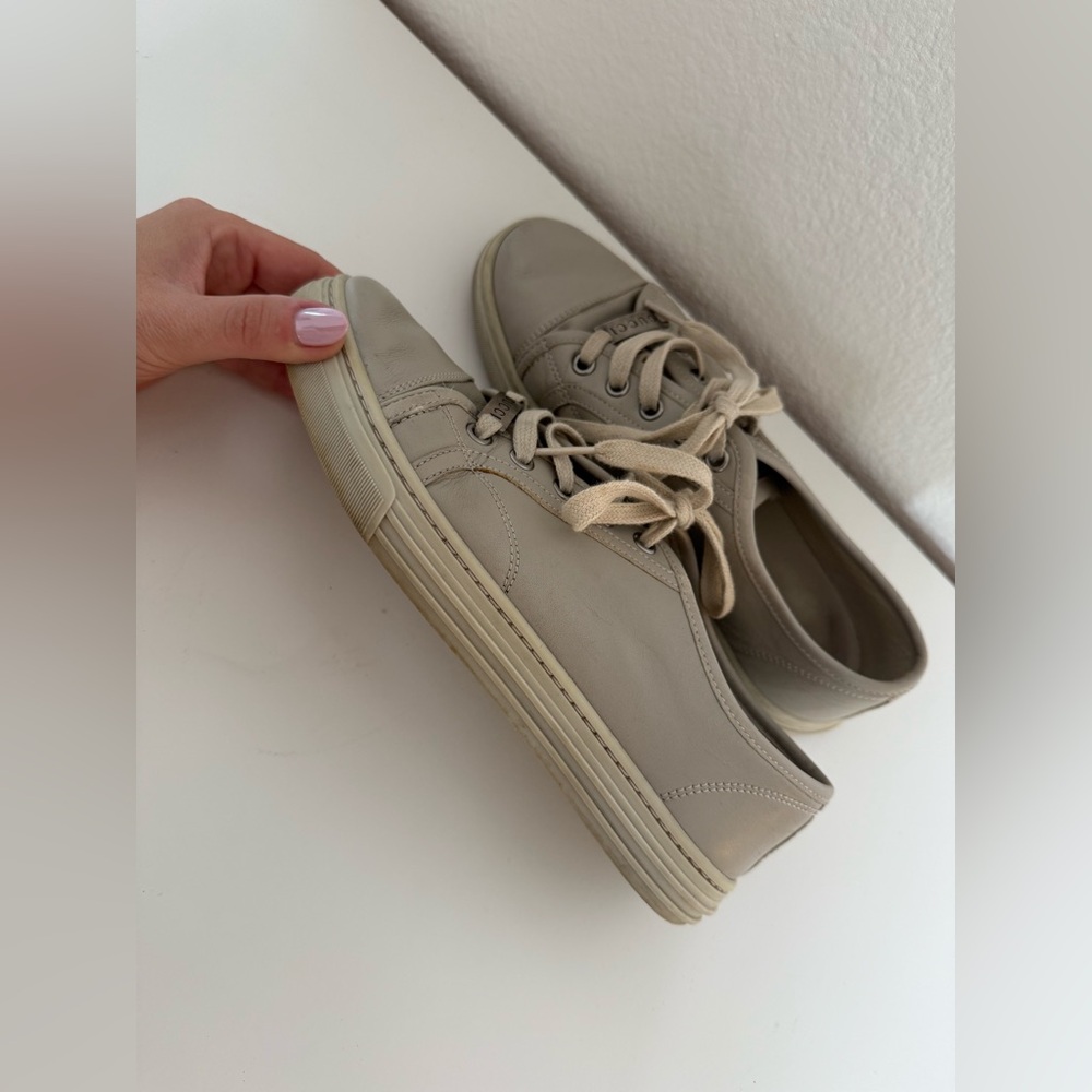 Gucci 100% genuine leather beige sneakers - Picture 3 of 5